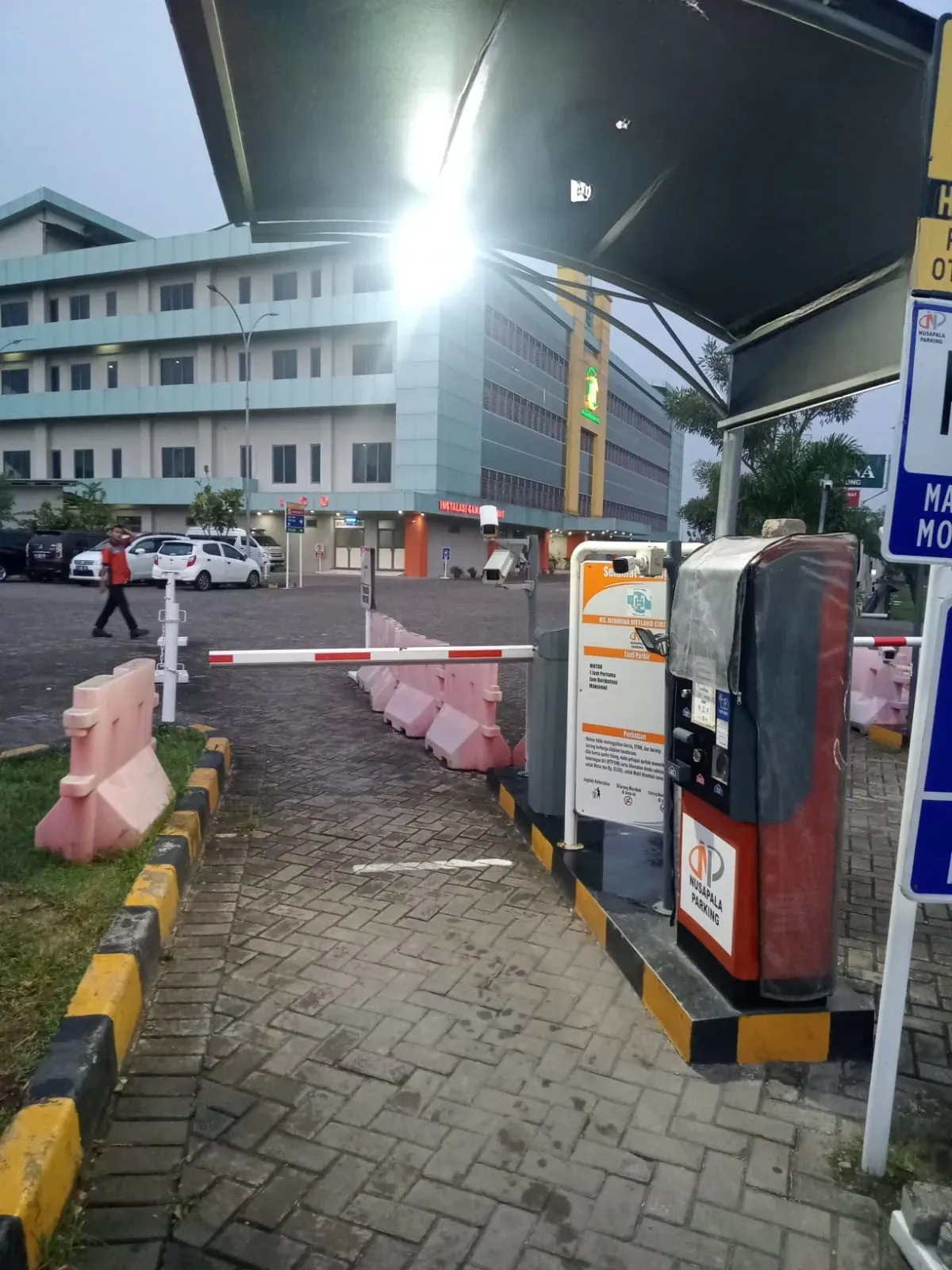 Smart AI Parking NBA di RSH Cibitung